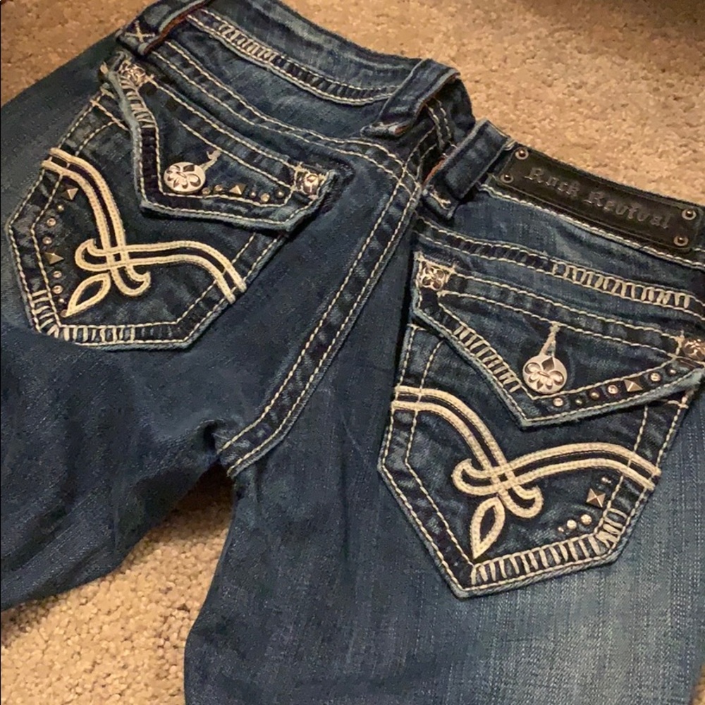 Rock Revivial Studded Crystal Jeans 25 cute!